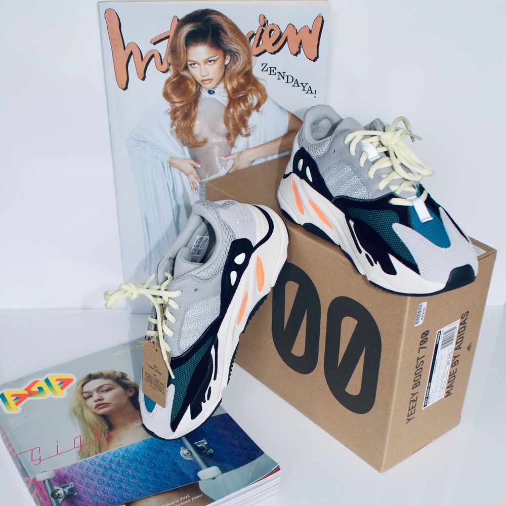 YEEZY 700 Wave Runner